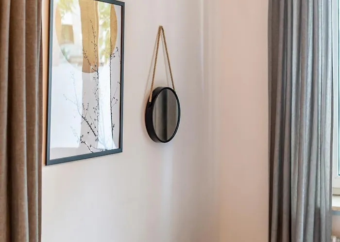 Fuer 6 Gaeste - 3-zimmer-apartment - Suedlich Vom Woehrder *