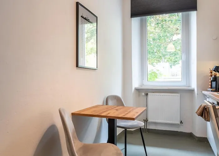 Fuer 6 Gaeste - 3-zimmer-apartment - Suedlich Vom Woehrder
